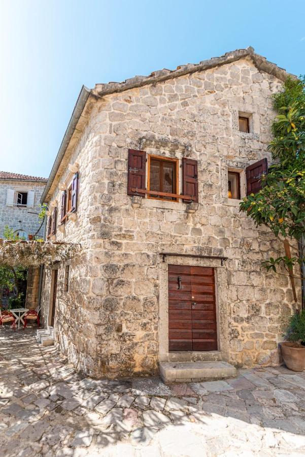 Charming Bohemian House In Perast Villa Exterior photo