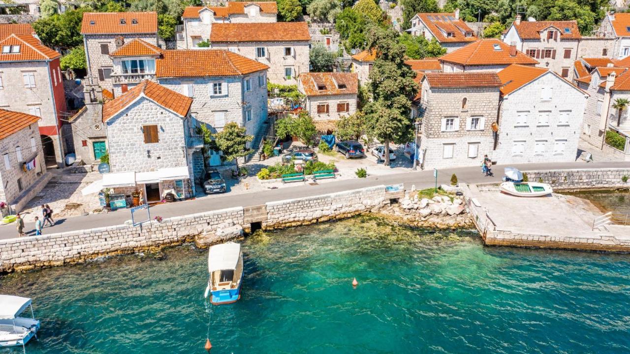 Charming Bohemian House In Perast Villa Exterior photo