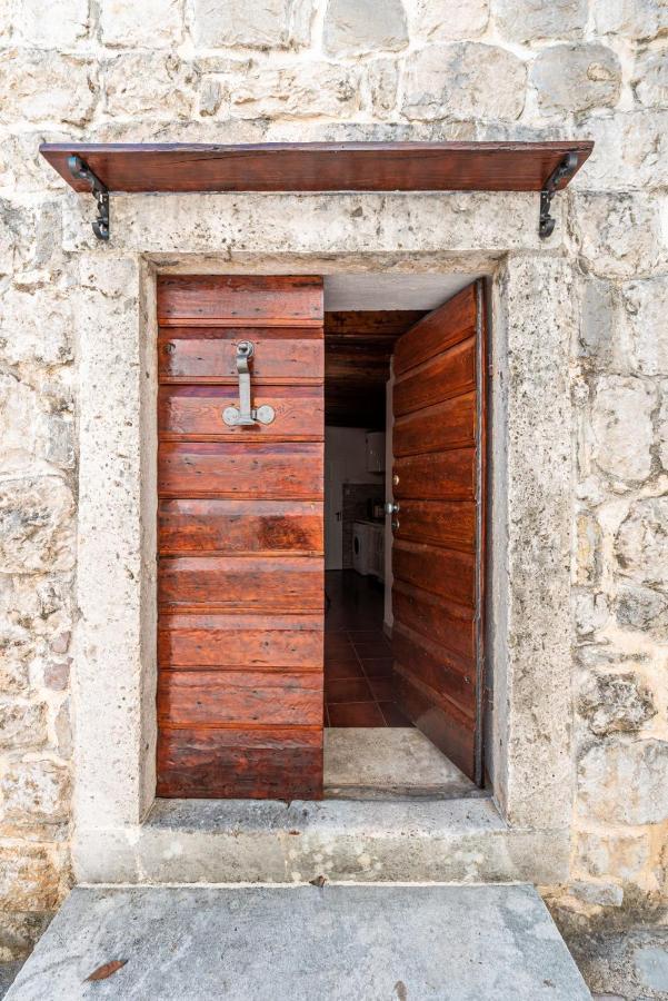 Charming Bohemian House In Perast Villa Exterior photo