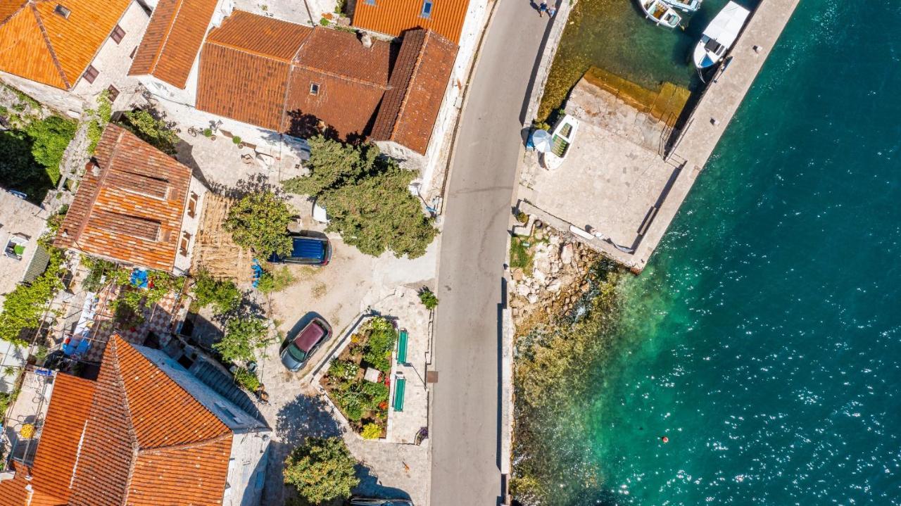 Charming Bohemian House In Perast Villa Exterior photo